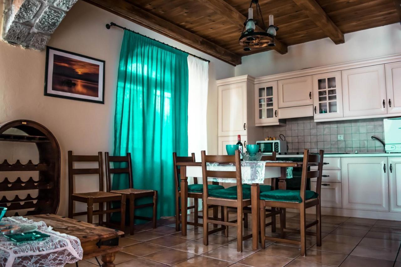 Niriides Villas Old Listing خيرسونِسوس المظهر الخارجي الصورة