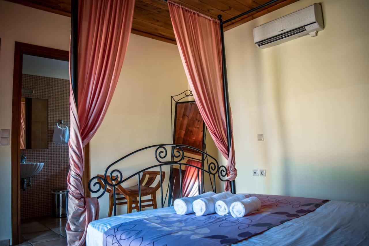 Niriides Villas Old Listing خيرسونِسوس المظهر الخارجي الصورة
