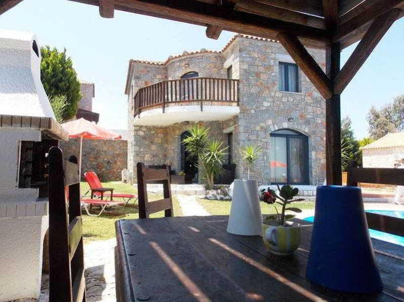 Niriides Villas Old Listing خيرسونِسوس المظهر الخارجي الصورة